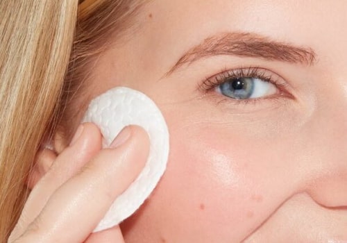 Unlocking the Secrets: The Benefits of Incorporating Toner into Your Skincare Routine