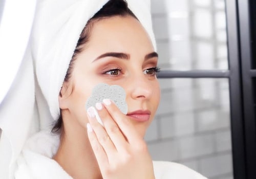Gentle Makeup Removal: Protecting Your Skin While Cleansing