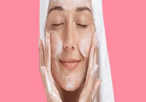Effective Methods to Balance Oily Skin Without Stripping Its Natural Moisture